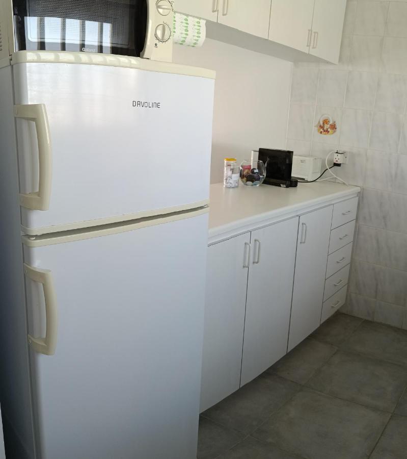 Julie'S Beach House Voroklini Luaran gambar