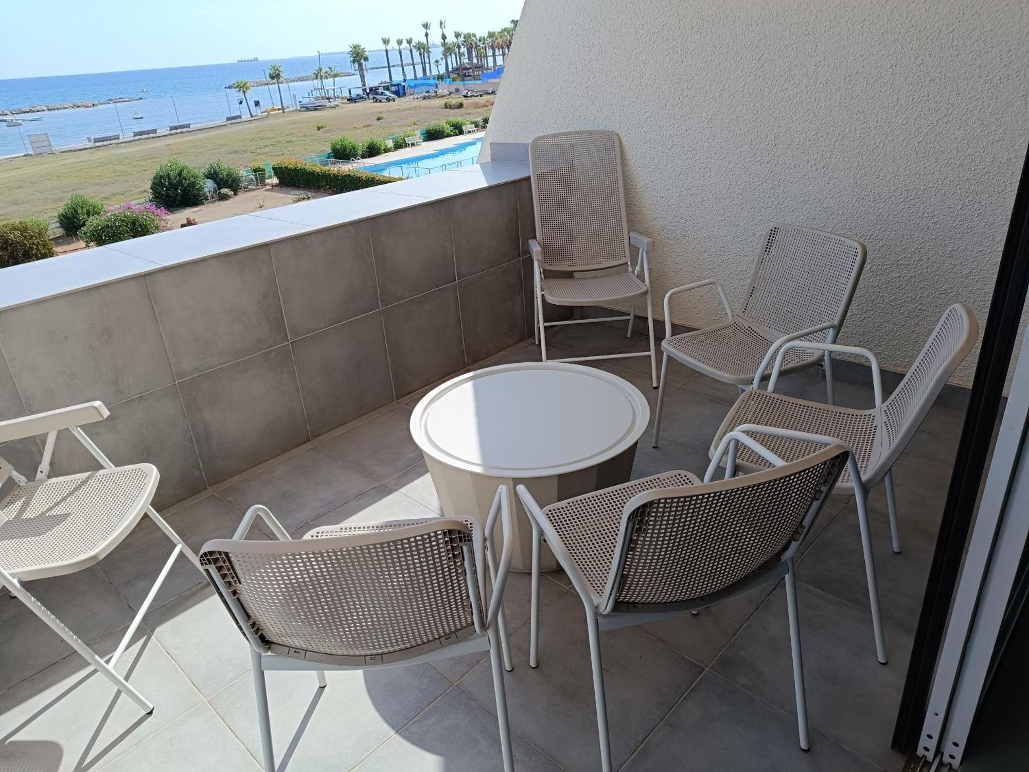 Julie'S Beach House Voroklini Luaran gambar